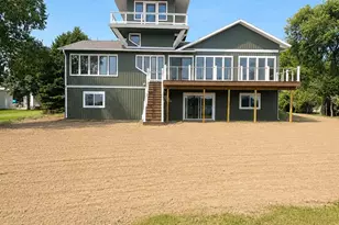 808 S Lakeshore Dr, Ludington, MI 49431 - Photo 47