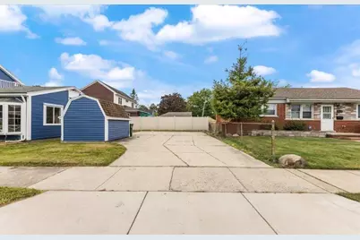 19903 Martin Road, Saint Clair Shores, MI 48081 - Photo 25