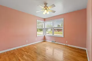 402 Seneca St, Tecumseh, MI 49286 - Photo 13