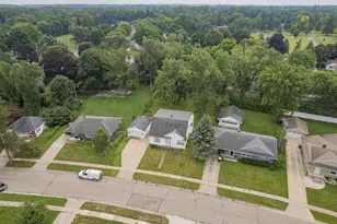 402 Seneca St, Tecumseh, MI 49286 - Photo 31