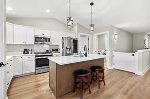 781 Janelle Ct, Portage, MI 49024 - Photo 9