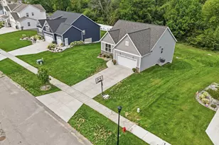 6927 Caliburn Dr SE, Caledonia, MI 49316 - Photo 41