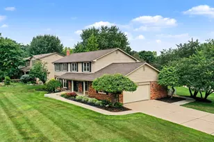 34214 Old Timber Rd, Farmington, MI 48331 - Photo 33