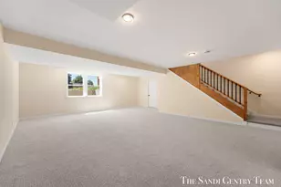 1032 Arlington Ave, Grand Haven, MI 49417 - Photo 31