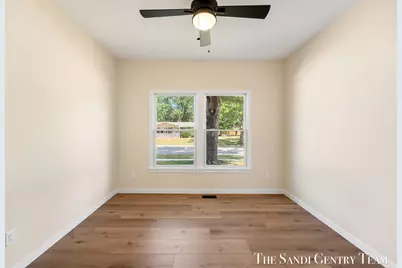 1032 Arlington Avenue, Grand Haven, MI 49417 - Photo 17