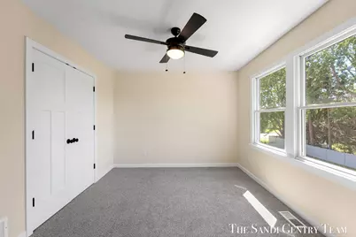1032 Arlington Avenue, Grand Haven, MI 49417 - Photo 27