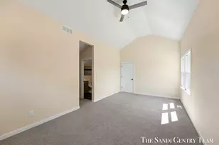 1032 Arlington Ave, Grand Haven, MI 49417 - Photo 21