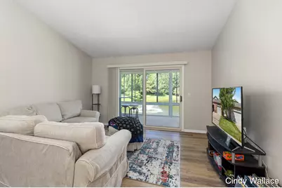 161 Laurelwood Court SW #98, Grand Rapids, MI 49548 - Photo 5