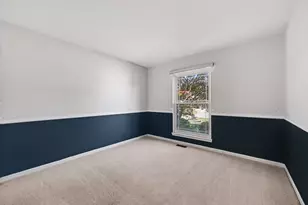 47186 Scarlet Dr S, Novi, MI 48374 - Photo 11