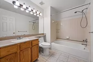 47186 Scarlet Dr S, Novi, MI 48374 - Photo 13