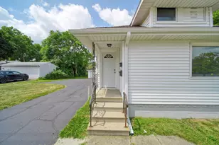 208 S Brown St, Jackson, MI 49203 - Photo 3
