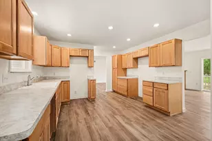 7428 Foxworth Ct, Jackson, MI 49201 - Photo 9