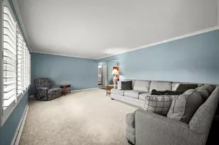 2987 E Windsor Dr, Saint Joseph, MI 49085 - Photo 9