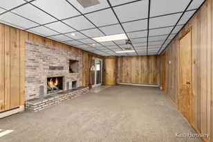 1085 4 Mile Rd NE, Grand Rapids, MI 49525 - Photo 25