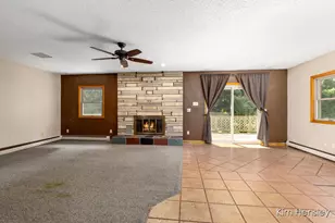 1085 4 Mile Rd NE, Grand Rapids, MI 49525 - Photo 5