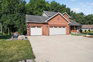 4729 Dimond Way, Dimondale, MI 48821 - Photo 3