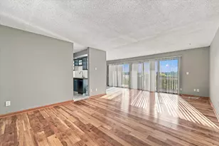 893 Cliffs Dr, Ypsilanti, MI 48198 - Photo 9