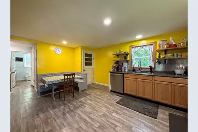 2661 E Empire Avenue, Benton Harbor, MI 49022 - Photo 5
