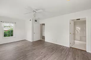 749 W Barrington Cir, Jackson, MI 49203 - Photo 15