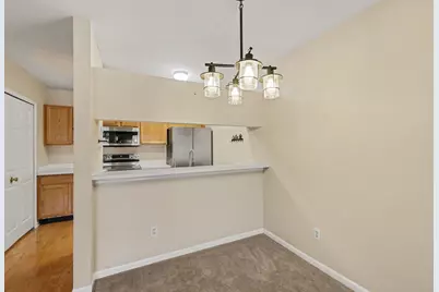 749 W Barrington Circle, Jackson, MI 49203 - Photo 9