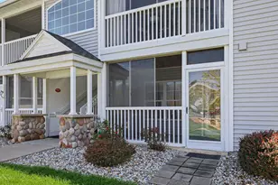 749 W Barrington Cir, Jackson, MI 49203 - Photo 3