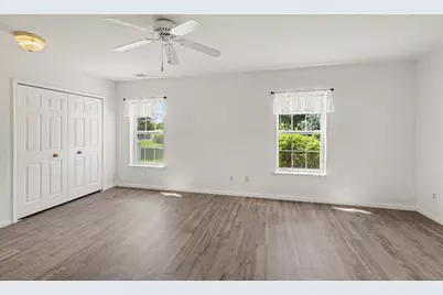 749 W Barrington Circle, Jackson, MI 49203 - Photo 13