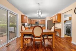 2240 Indian Creek Cir, Ann Arbor, MI 48105 - Photo 13
