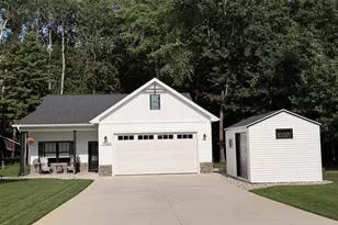 7586 Regency Ln, Canadian Lakes, MI 49346 - Photo 3