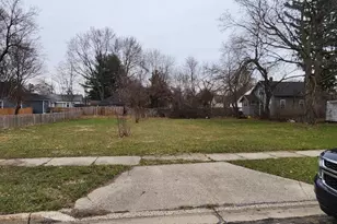 1236 Pine St, Muskegon, MI 49442 - Photo 1
