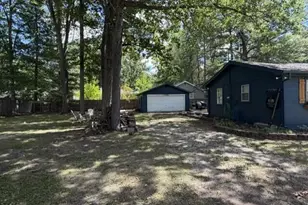 222 Cottage Dr, Prudenville, MI 48651 - Photo 13