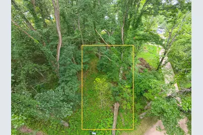Luann, Pinckney, MI 48169 - Photo 3