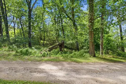 Luann, Pinckney, MI 48169 - Photo 5