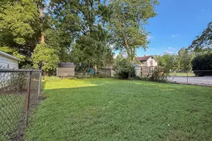 103 N Lowe St, Dowagiac, MI 49047 - Photo 5