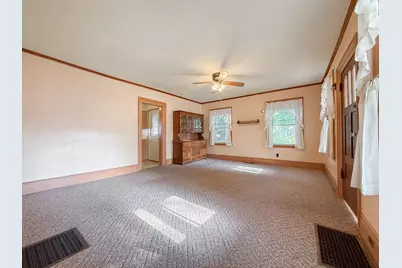 103 N Lowe Street, Dowagiac, MI 49047 - Photo 11