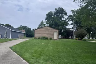 1655 Mulder Dr, Muskegon, MI 49445 - Photo 23