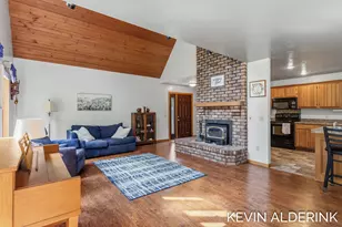8959 Ottogan St, Holland, MI 49423 - Photo 7