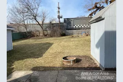 407 N Harris Street, Saline, MI 48176 - Photo 17