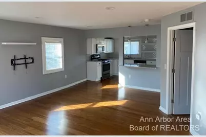 407 N Harris Street, Saline, MI 48176 - Photo 5