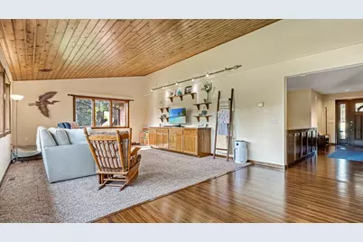 125 Lakewood Drive, Cadillac, MI 49601 - Photo 7