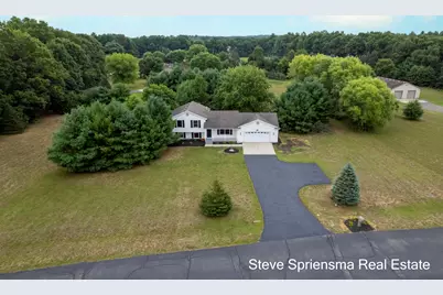 12770 Macclain Court NE, Cedar Springs, MI 49319 - Photo 3