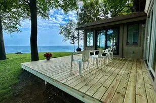 1196 Cherry Dr, South Haven, MI 49090 - Photo 3