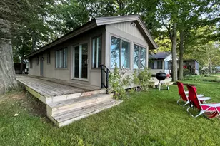 1196 Cherry Dr, South Haven, MI 49090 - Photo 7