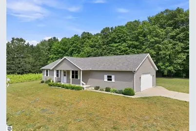 275 S 35 Road, Cadillac, MI 49601 - Photo 27