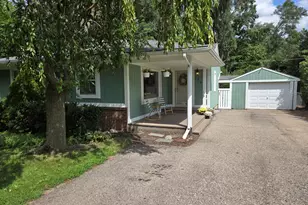 1746 Shankin Dr, Wolverine Lake, MI 48390 - Photo 25
