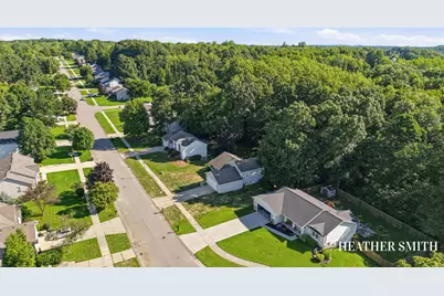 5764 Grand Oaks Drive NE, Comstock Park, MI 49321 - Photo 37