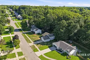 5764 Grand Oaks Dr NE, Comstock Park, MI 49321 - Photo 37