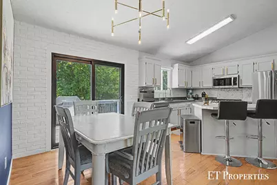 1210 Palmer Court NE, Grand Rapids, MI 49505 - Photo 5
