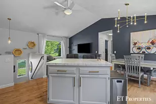1210 Palmer Ct NE, Grand Rapids, MI 49505 - Photo 21