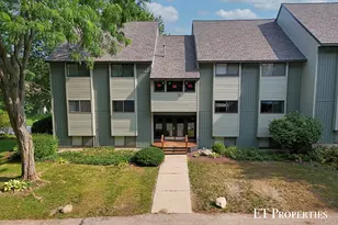 6681 Boca Vista Dr NE, Rockford, MI 49341 - Photo 1