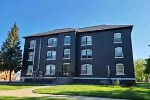 917 Pearl St, Saint Joseph, MI 49085 - Photo 1
